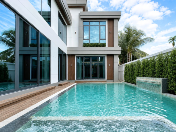 Villa de luxe avec piscine et jacuzzi à louer secteur Sisatanak Vientiane Laos