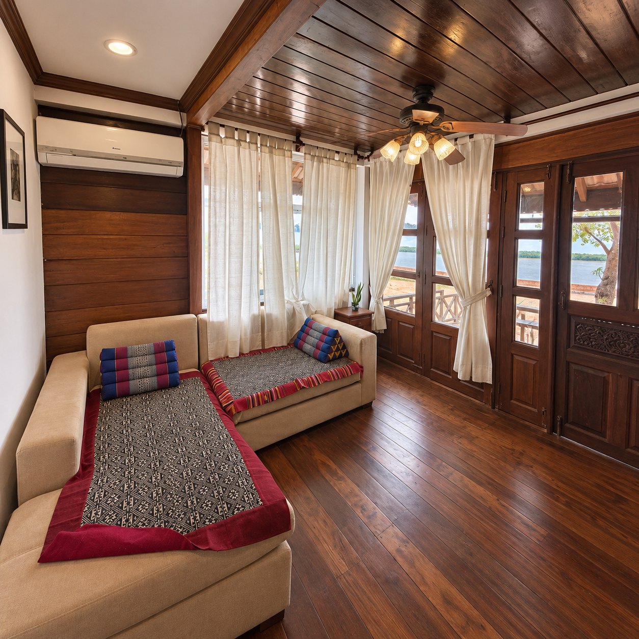 Upstairs lounge opening onto the Mekong view, villa for rent in Vientiane