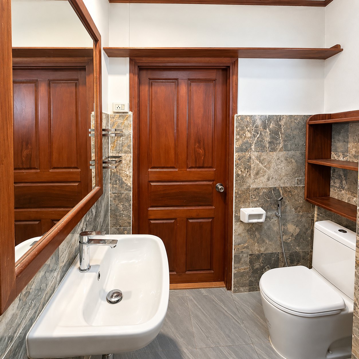 Bathroom basin and mirror, villa for rent in Vientiane, Laos