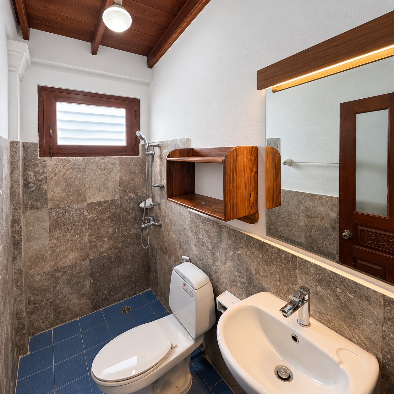 Second bathroom with shower, villa for rent in Sisattanak, Vientiane