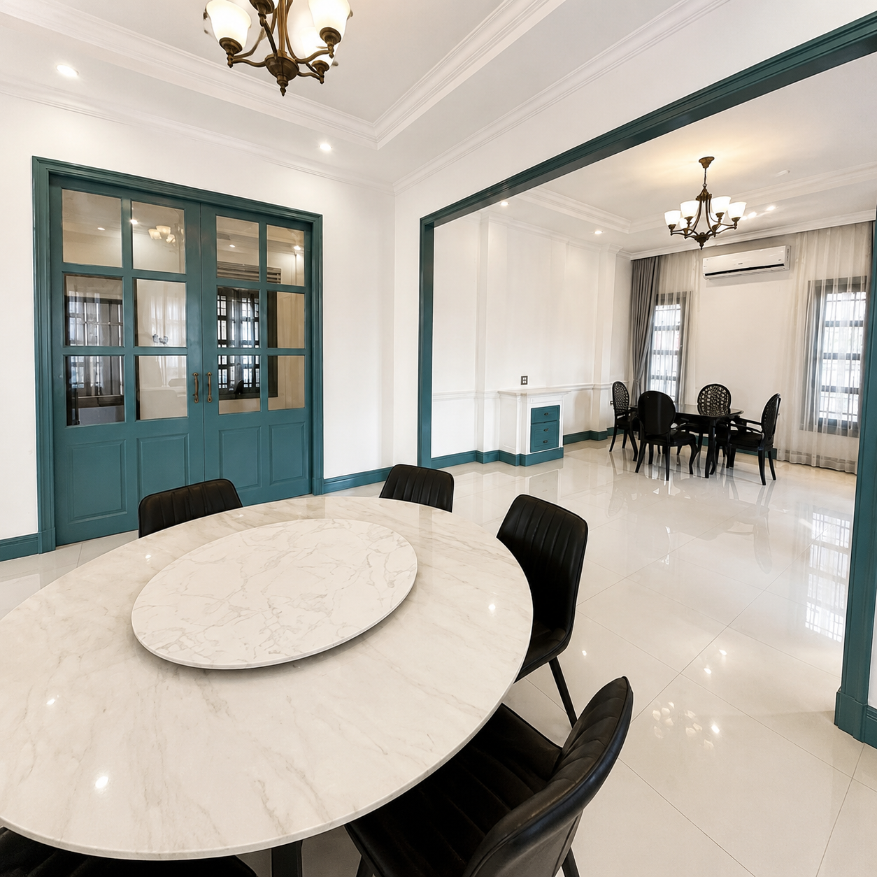 villa-4-chambres-double-salle-a-manger-location-vientiane-laos Formal dining room and second reception room of the 4-bedroom villa for rent in Vientiane Laos