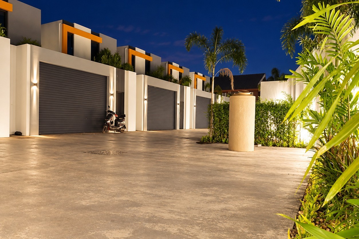 Gated residence with private parking at night – Sisattanak, Vientiane