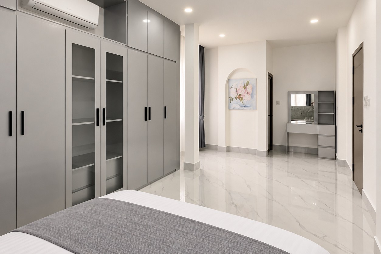 Master bedroom with large wardrobe and dressing table – modern villa, Sisattanak expat area, Vientiane