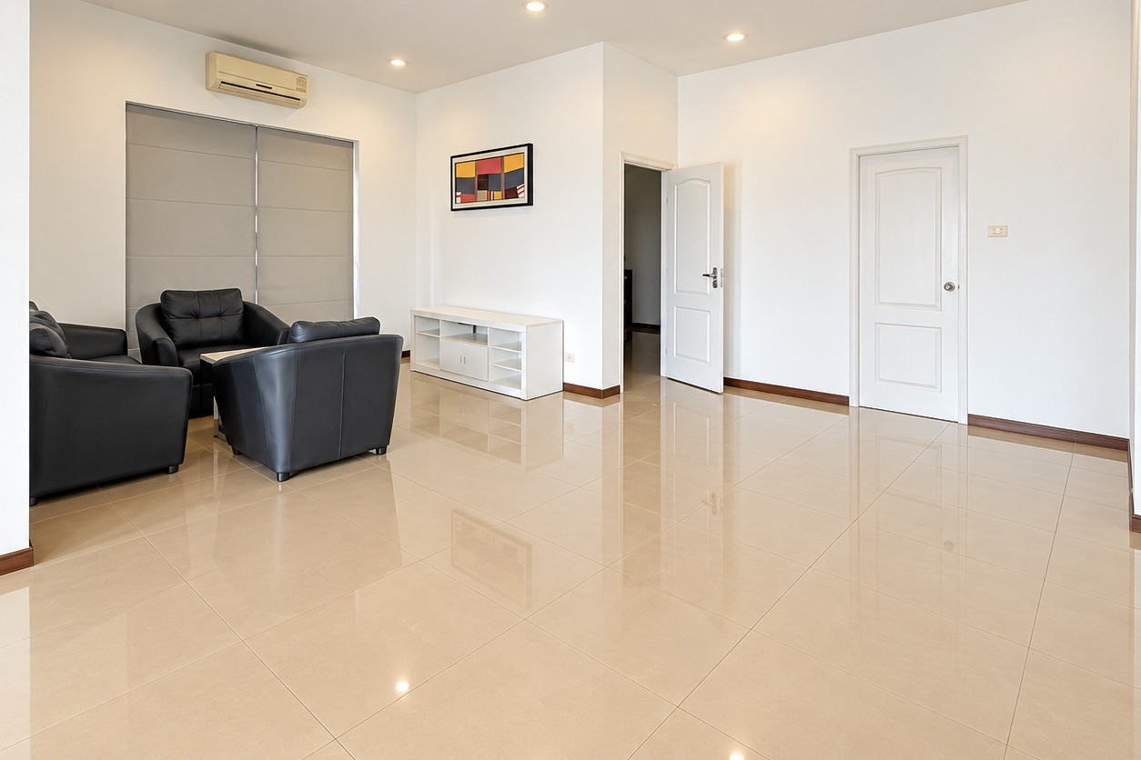 Living room with leather armchairs – new 4-bedroom villa near ITECC Mall, Vientiane