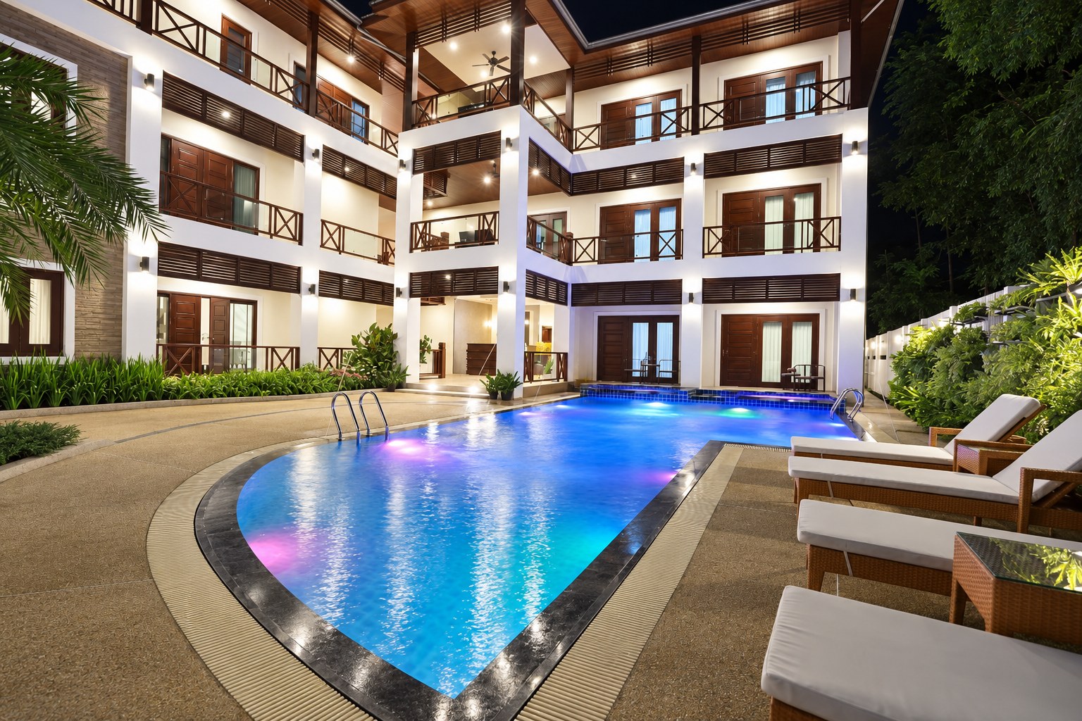 Residence with swimming pool in Sisattanak expat area, Vientiane